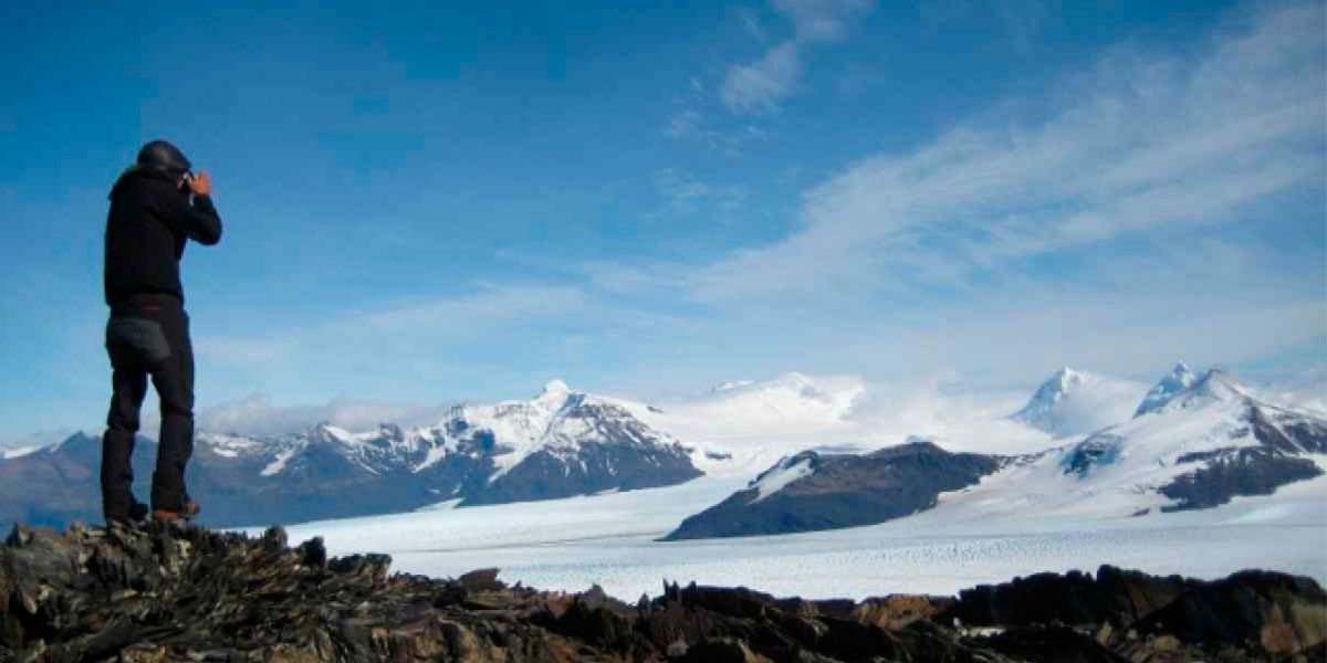 Vista campos de hielo sur - trekking mirador cerro ferrier